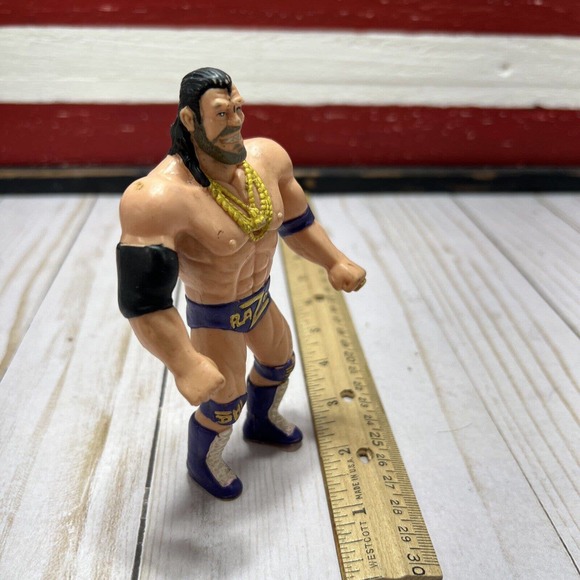 Razor Ramon Bend Ems Action Figure 1994 WWF Titan Sports Just Toys Vintage Rare - Picture 7 of 10